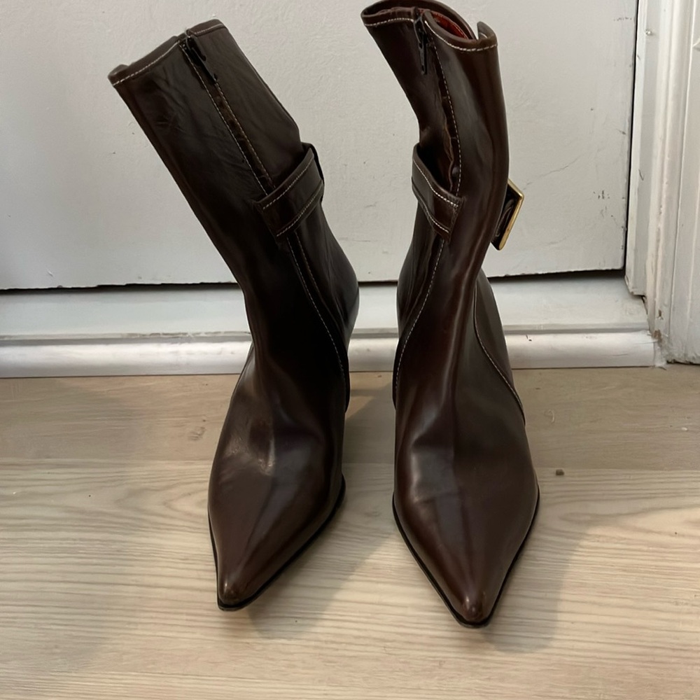 Coach beautiful brown boots.